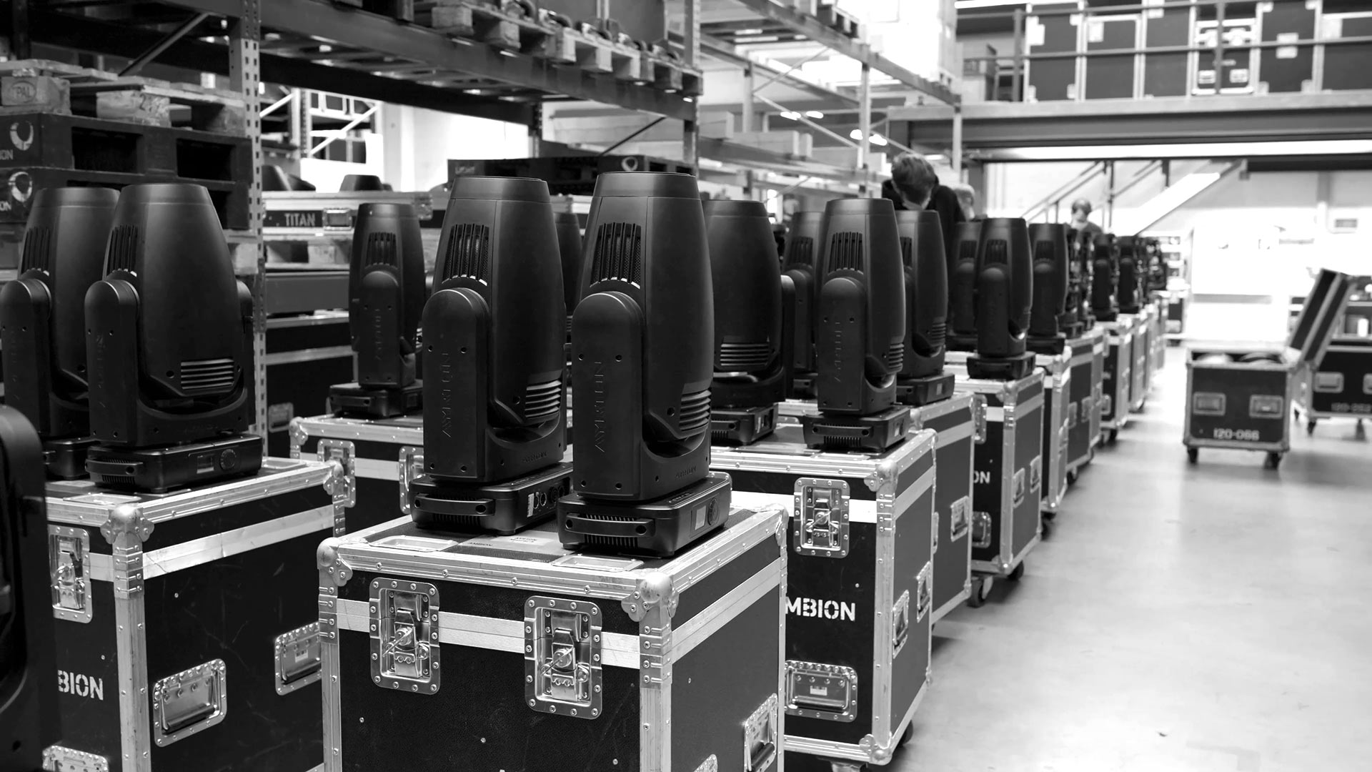 AMBION_Movinglights_Warehouse