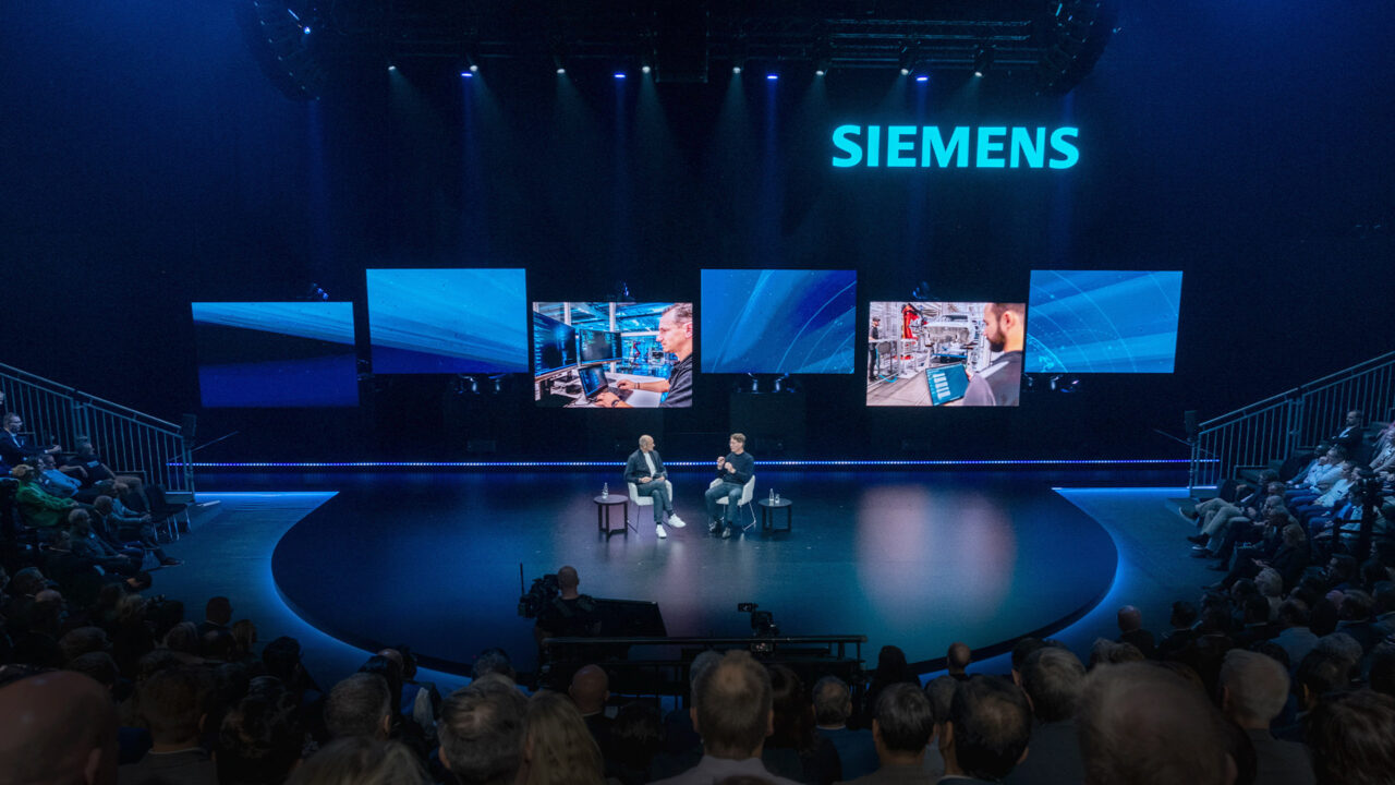 18 Meter LED + 6 Roboters | Siemens Business Conference 2023 