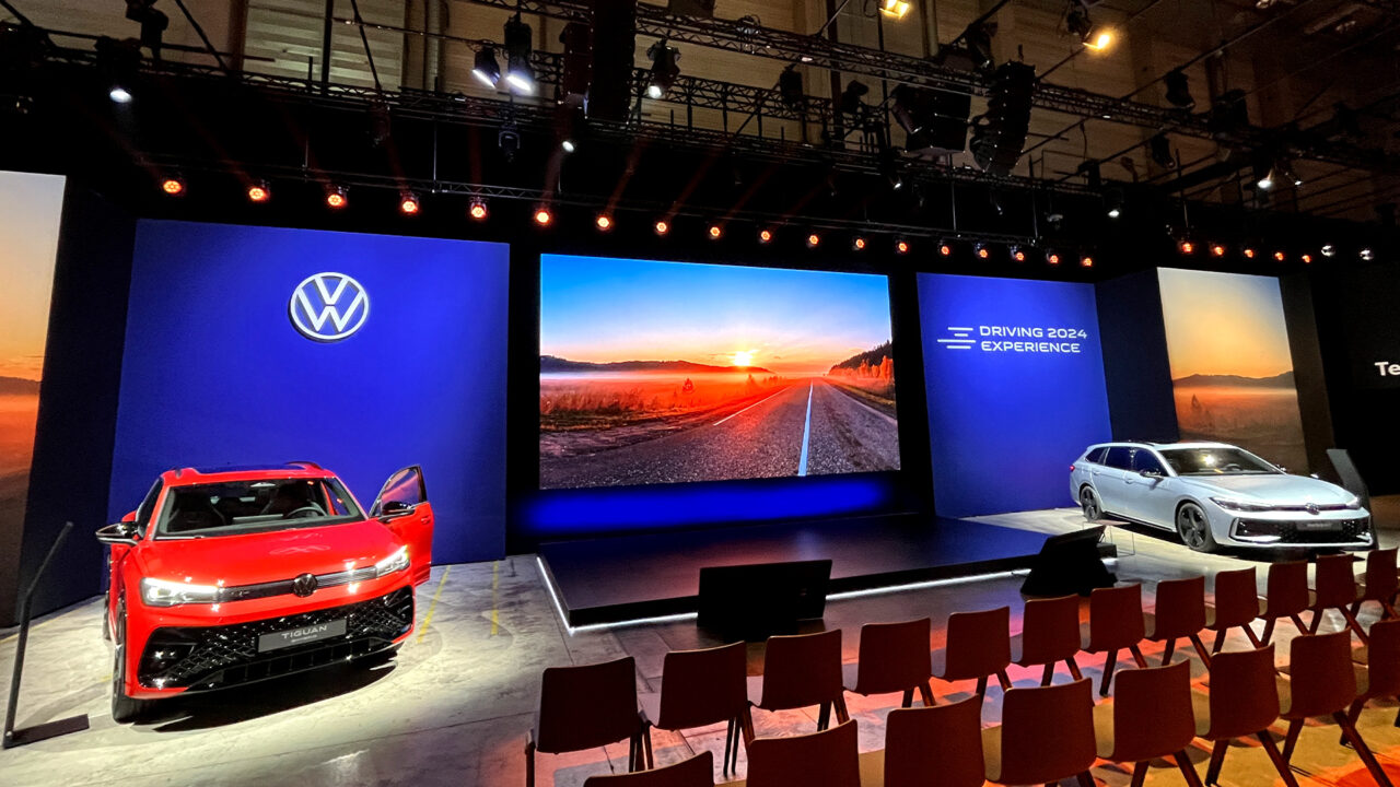 VW Driving Experience | 6 weeks + 30 shows + 1.200 shifts  