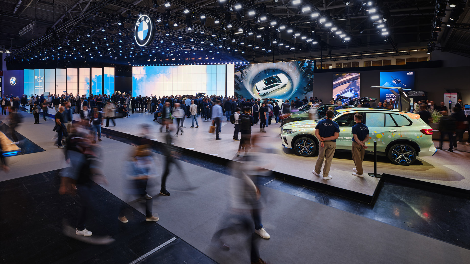 AMBION-BMW-IAA25-13