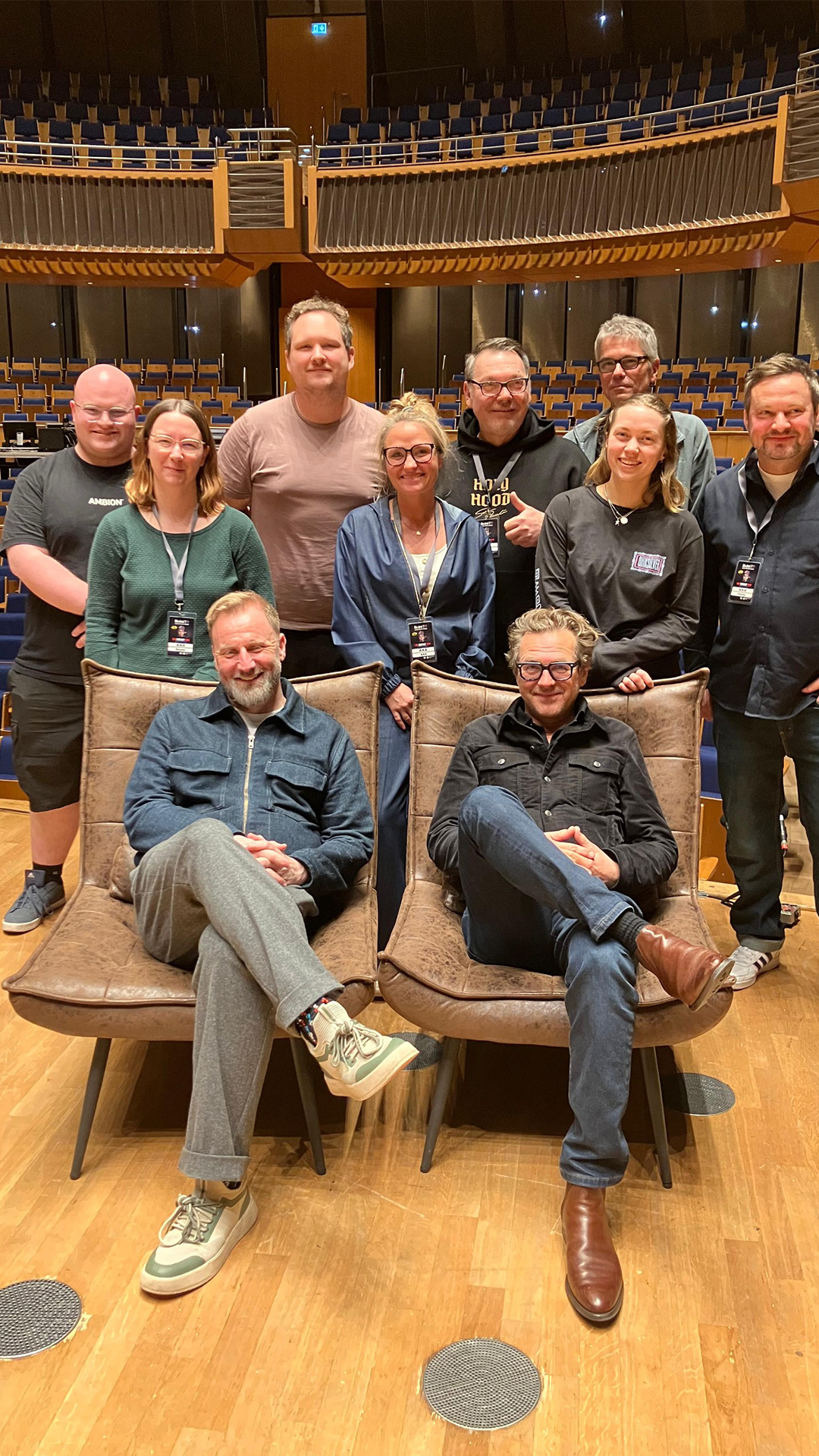 03-AMBION-Der-Bobcast-Crew_